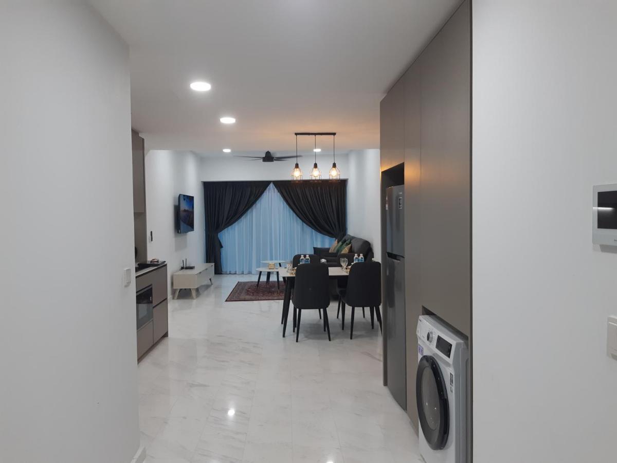 Astra @ Eaton Residences Kl Куала-Лумпур Экстерьер фото