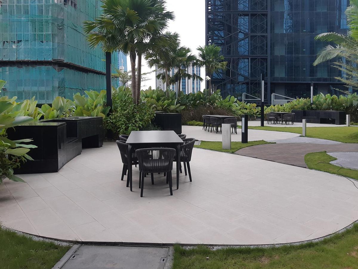 Astra @ Eaton Residences Kl Куала-Лумпур Экстерьер фото