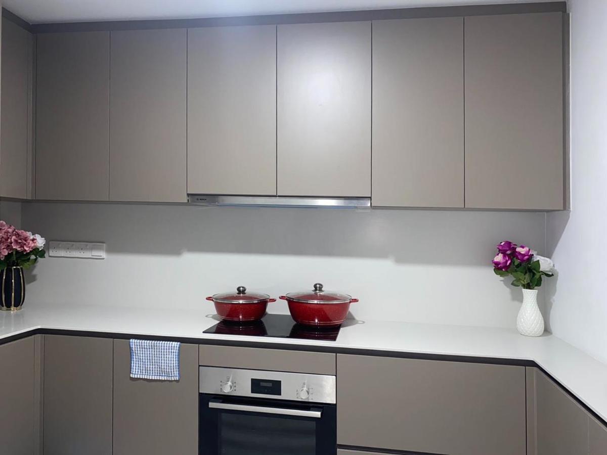Astra @ Eaton Residences Kl Куала-Лумпур Экстерьер фото